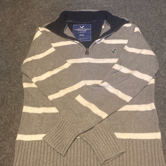 American Eagle Men’s Medium Quarter Zip Sweater. - Picture 2 of 3